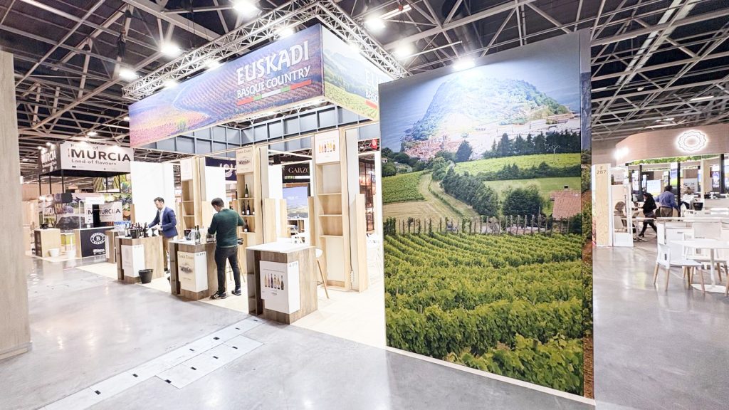 Stand to promote Basque wine companies, promoted by HAZI, in Paris Wine